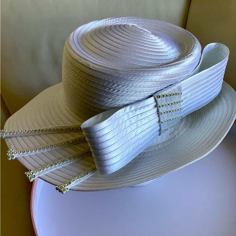 Church Hat - White